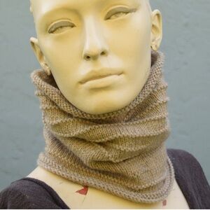 Handmade 100% Wool Snood Scarf